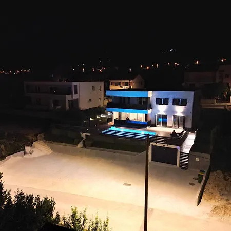 شقة Tijara With Shared Pool