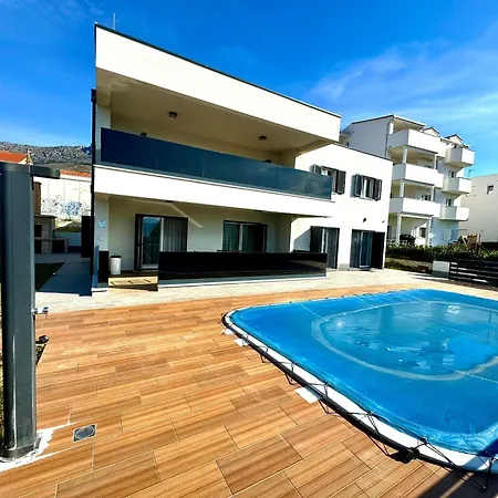 아파트 Tijara With Shared Pool Kaštela